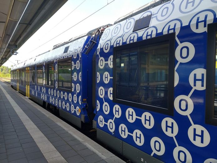 curated-fuel-cell-train-3 Hydrogen fuel cell iLint