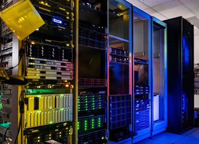 NOIRLab HQ Server Racks (6V6A0375-CC)
