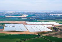 Hydrogen Infrastructure Advances: 195 km Inner Mongolia Green Hydrogen Pipeline Nears Completion Solnova Solar Power Station