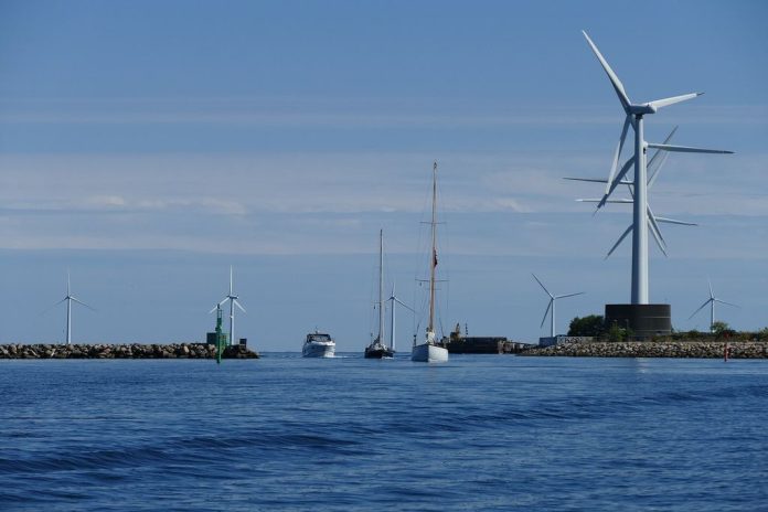 offshore-wind-energy-the-next-frontier-for-oil-a Middelgrunden offshore wind farm 03